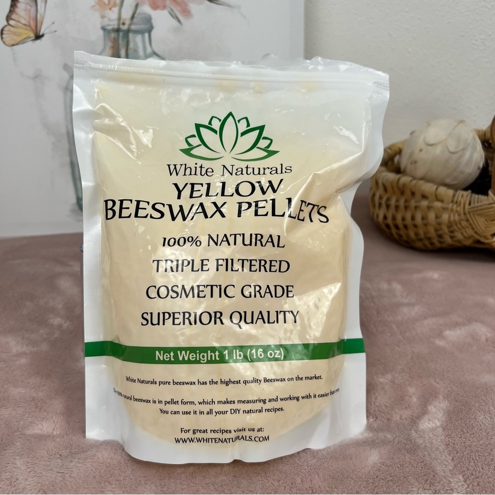White Naturals Yellow Beeswax Pellets, Size: 15.6 oz